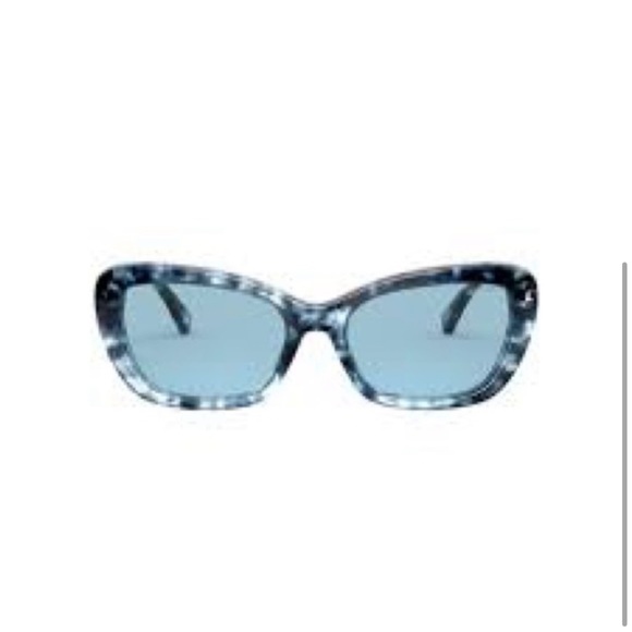 Beautiful Blue Spotted Ralph Lauren Sunglasses - Picture 4 of 4
